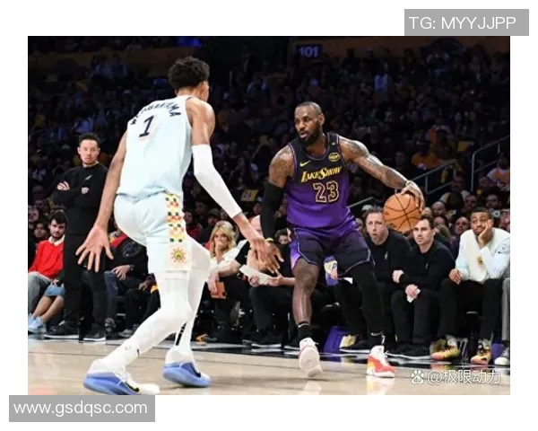 湖人猛龙对决回顾1月20日全场精彩瞬间与赛后分析 湖人猛龙对决回顾1月20日全场精彩瞬间与赛后分析