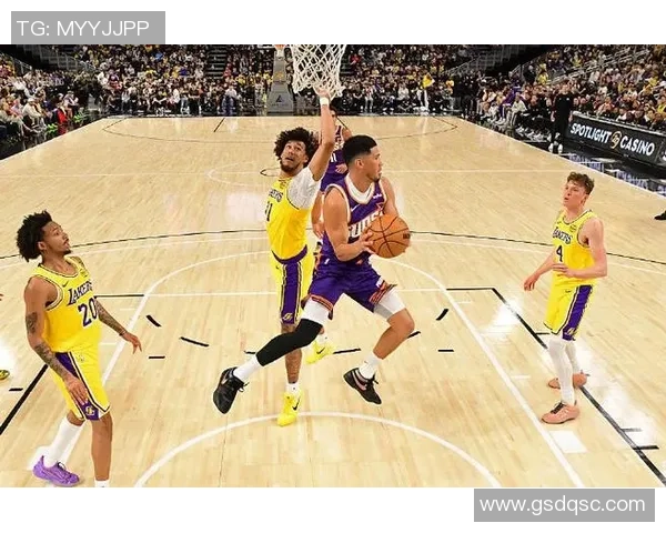 1月4日湖人与太阳精彩对决全场录像回放及赛后分析分享 1月4日湖人与太阳精彩对决全场录像回放及赛后分析分享