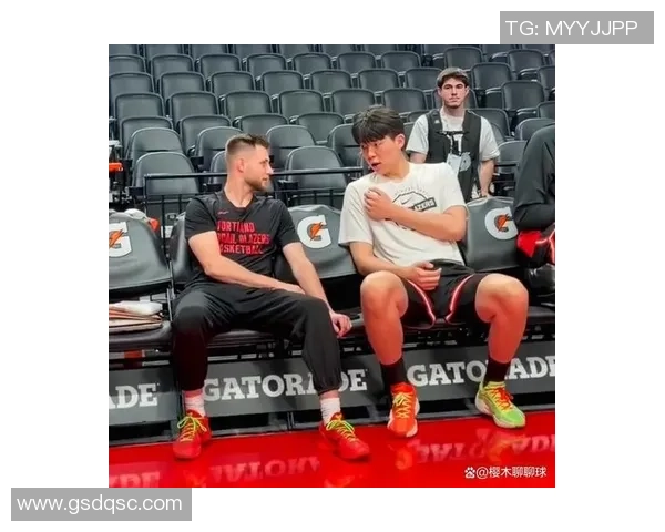 波特兰开拓者与奥兰多魔术的精彩对决分析与赛季展望